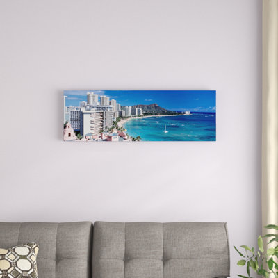 «Bâtiments au bord de l'eau, plage de Waikiki, Honolulu, Oahu, Maui, Hawaï», reproduction de photo sur toile