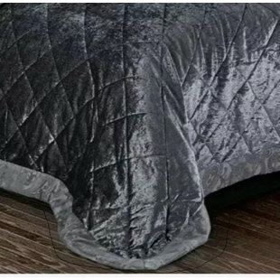 Velvet Bedspread with Pillow Shams Included