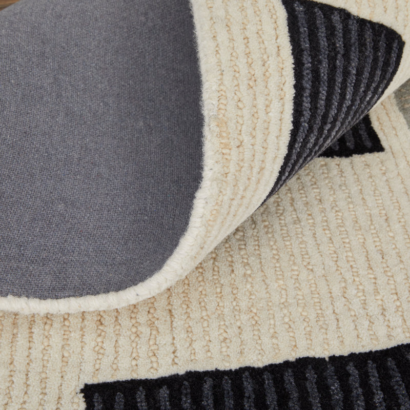 Nya Black and Ivory Hand-Tufted Wool Geometric Rug
