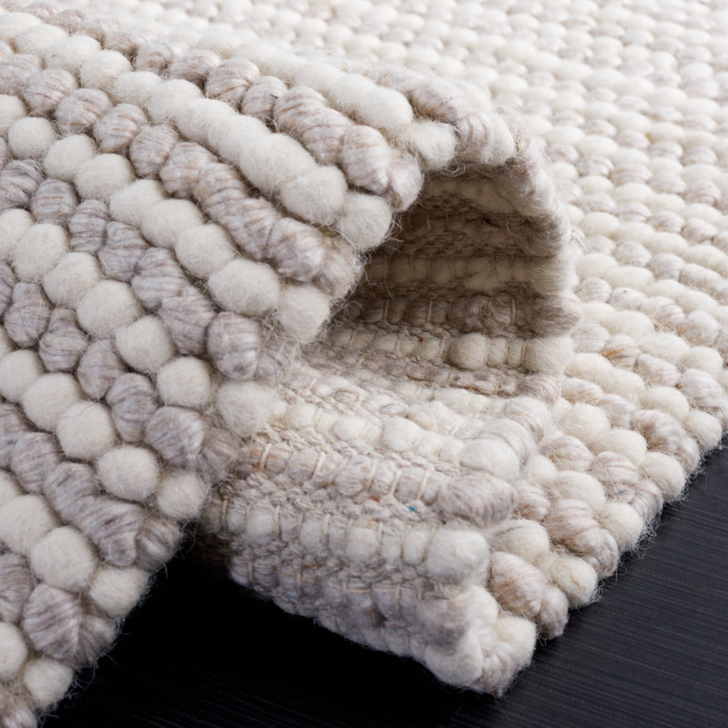 Tapis ivoire / beige fait à la main Charvik, Carré 4 pi