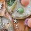 Ornement boule en verre perlé-2133389778-2133389779