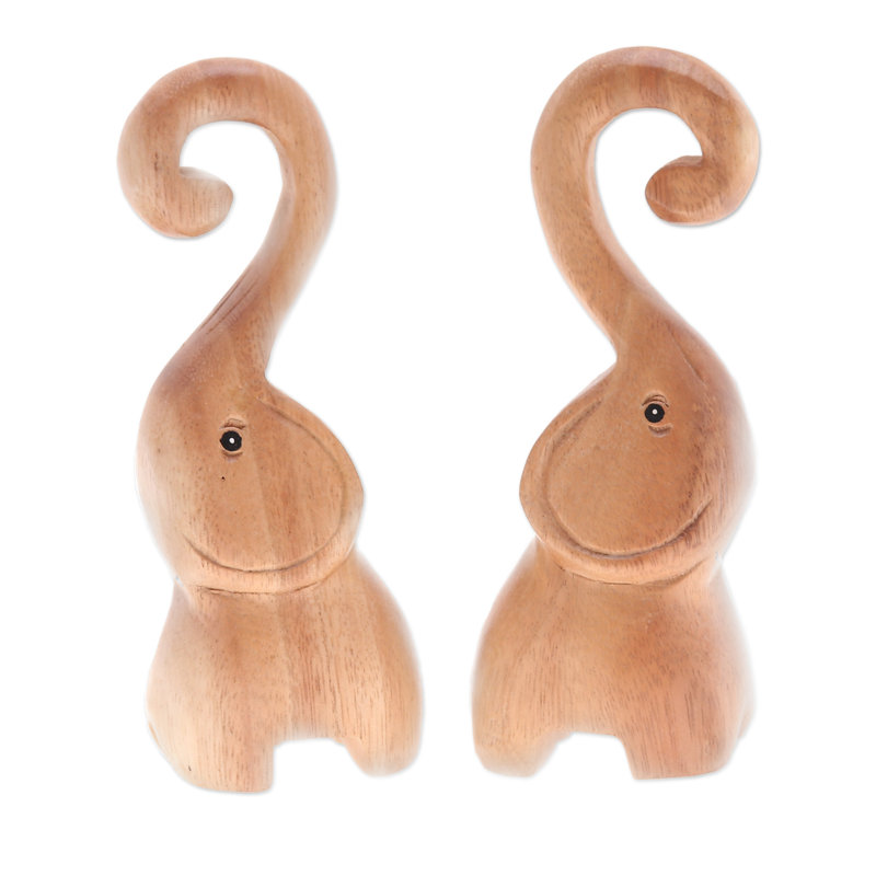 Ensemble de 2 sculptures en bois à motif de cœurs d'éléphants Dakota Fields