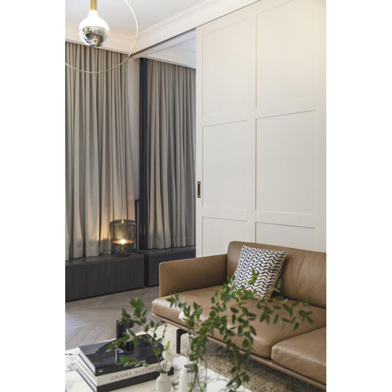 Polystyrène, blanc apprêté Couronne de 4-3 / 4 po x 4-3 / 4 po x 78-3 / 4 po