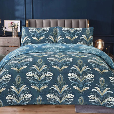 Polyester Patchwork Bedspread with Pillow Shams