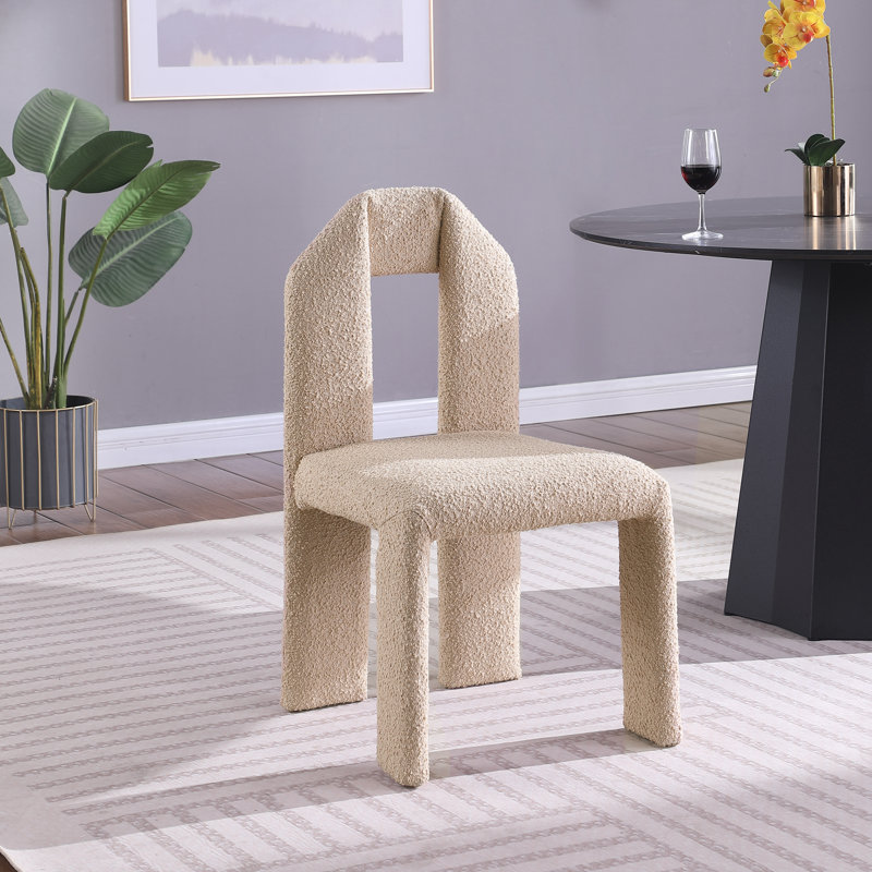 Chaise rembourrée Bennett, Tissu bouclé beige