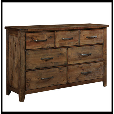 Commode à sept tiroirs