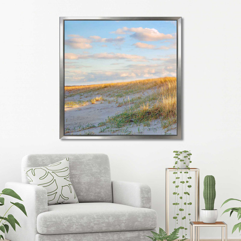 «Grassy Dunes Panorama I» par Brooke T. Ryan - photographie, H 39,5 po x l 39,5 po x P 2 po, Cadre flottant argent