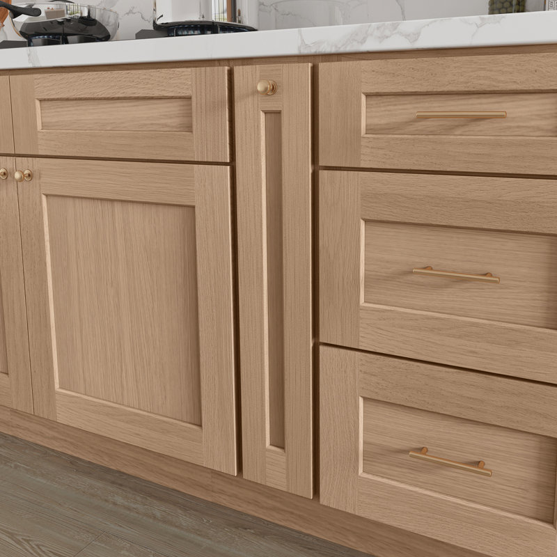 Armoire à épices Base, 6" W x 34.5" H x 24" D, Chêne Redondo