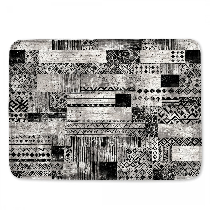 Tapis de bain noir et blanc à motifs tribaux, L 34 po x L 21 po