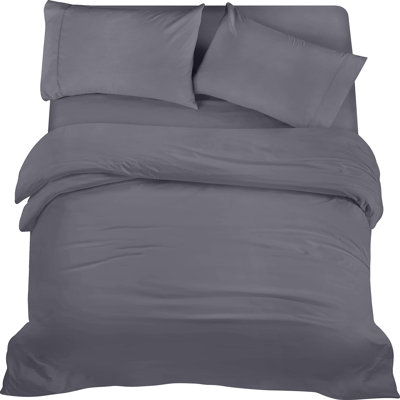 Rajani Duvet Cover with Pillow Shams