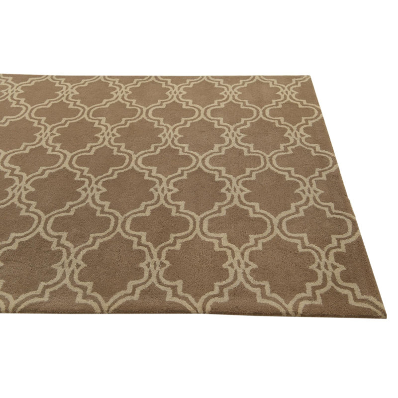 Tapis taupe 5 pi x 8 pi 1 po