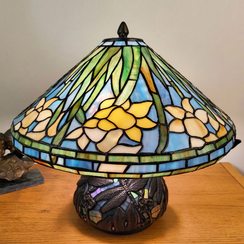 Lampe de table jonquille de style Tiffany avec base en mosaïque