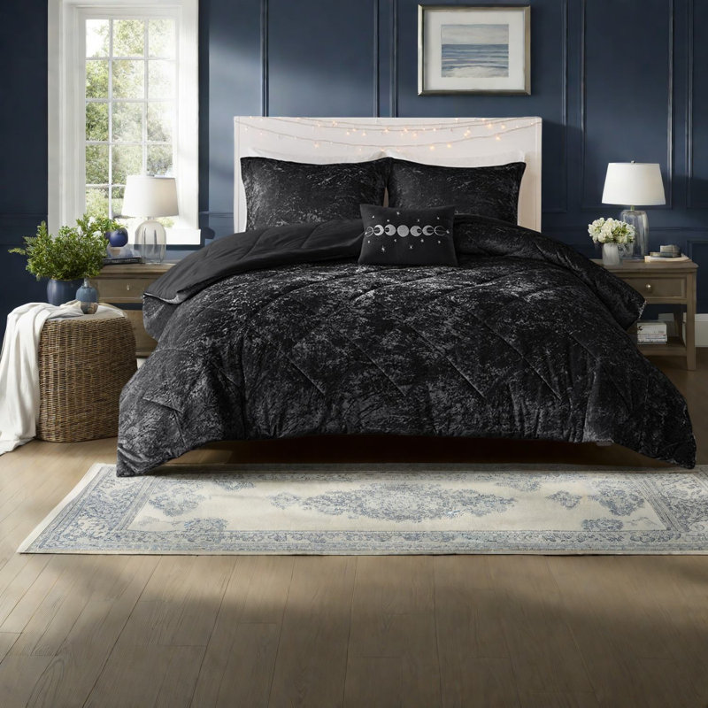 Luxurious Velvet Bedding Sets, Hypoallergenic Polyester, Glamorous Bedroom Style