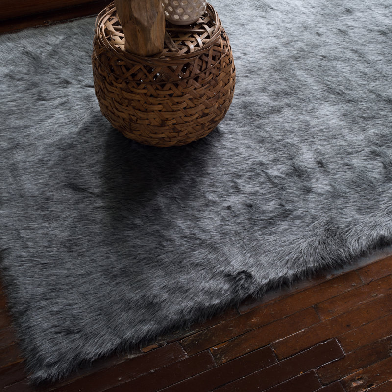 Phang Indoor Rug, Rectangle 5' x 7'6"