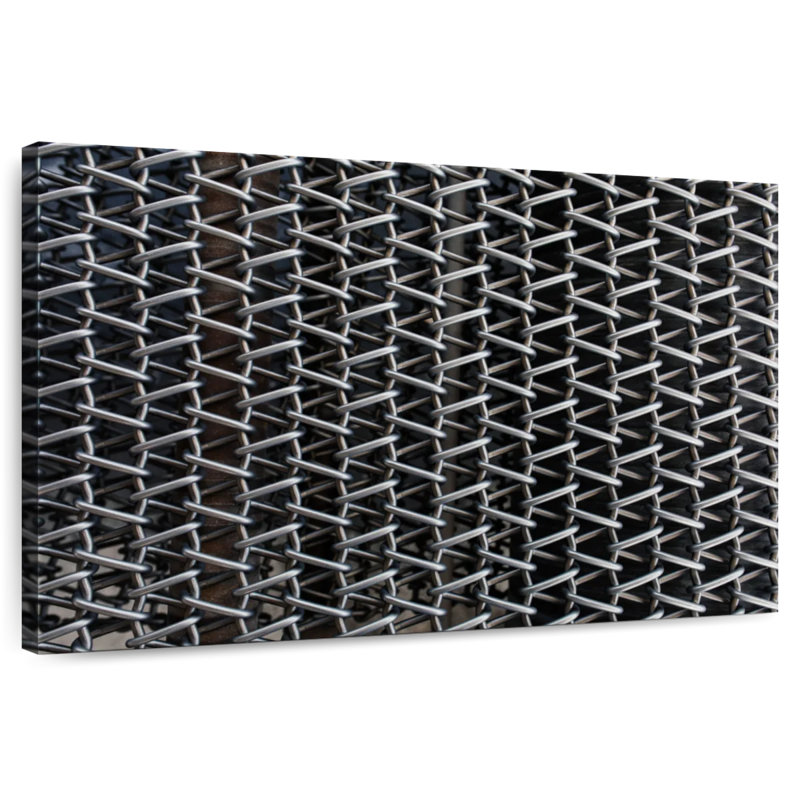 Kerner Geometric Metal Links