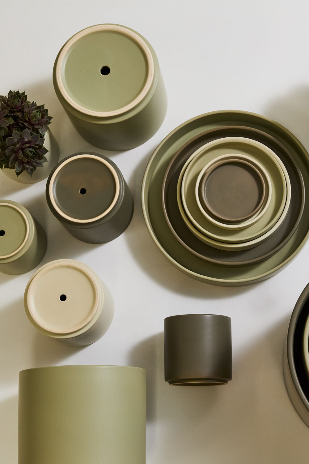 Romey Neutral Pot with Saucer, Light Gray, 5.75" H x 5" W x 5" D