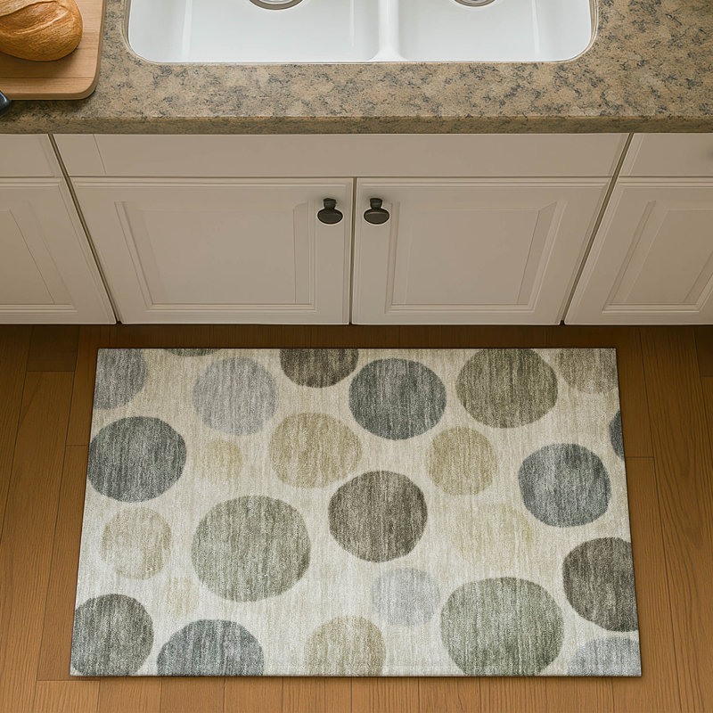 Tapis géométrique de qualité supérieure lavable à la machine Mayfield, 1 pi 8 po x 2 pi 6 po, Taupe