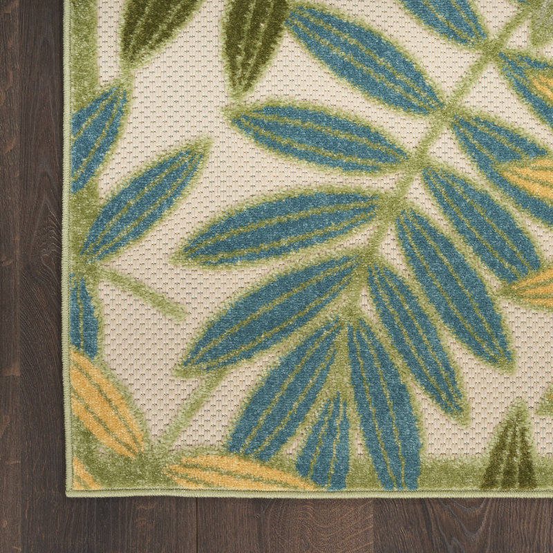 Ameir Floral Indoor/Outdoor Area Rug, Rectangle 6' x 9'