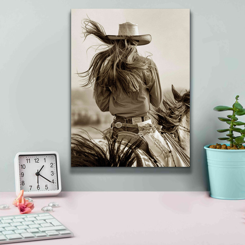 «Cowgirl» par Lisa Dearing, estampe numérique sur toile, H 16 po x l 12 po x P 0,75 po