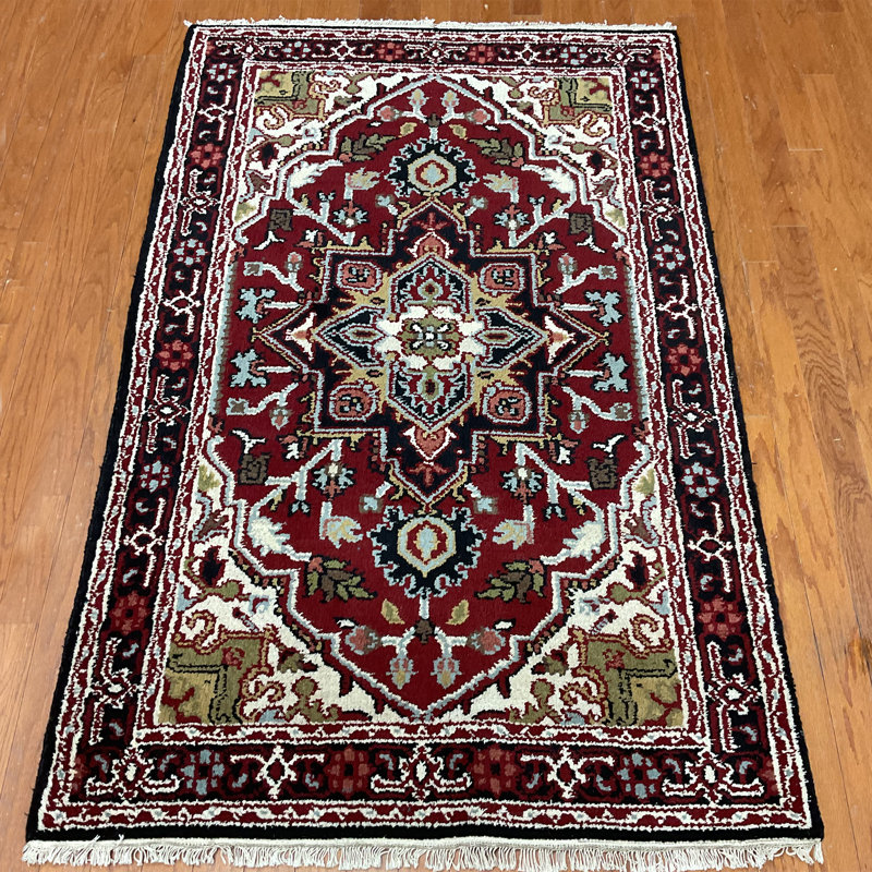  Handmade Serapi Wool Rug