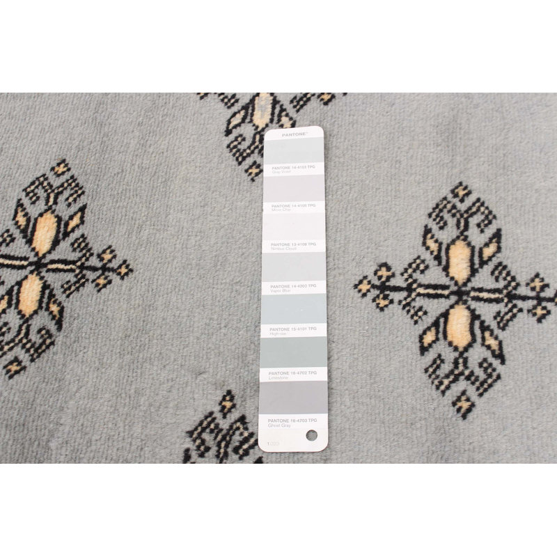 Tapis gris 6 pi 7 po x 10 pi 5 po Finha Peshawar Bokhara