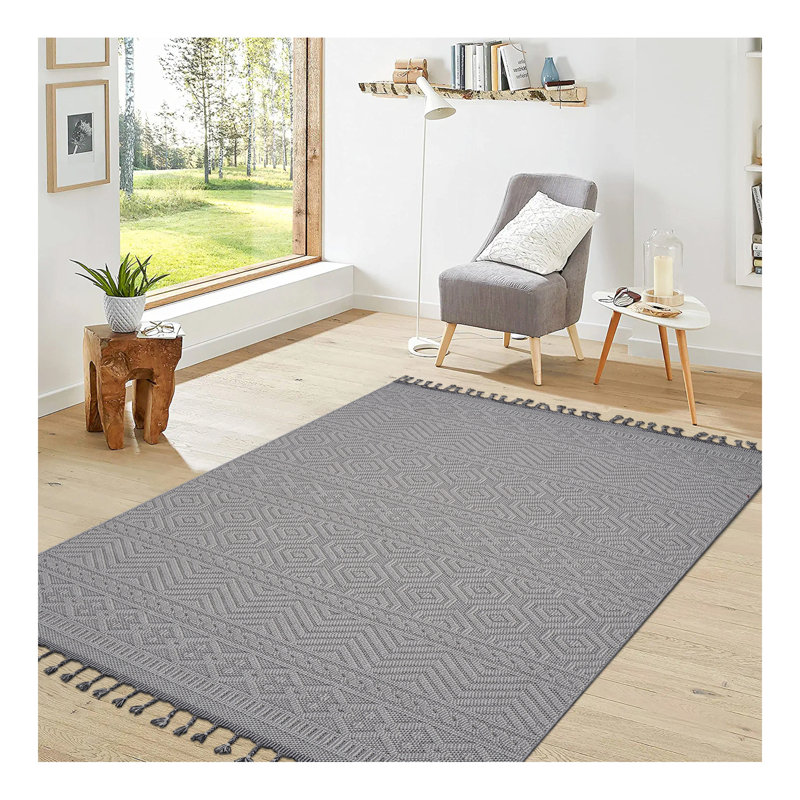 Collection White / Geometric Indoor / Outdoor Area Rug, Rectangle 6'7" x 7'9"