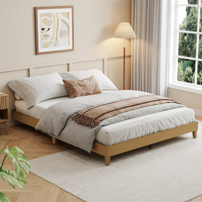 Lit plateforme en bois Queen Size, style rustique, structure robuste en bois d'ingénierie, sans sommier, design bas et peu encombrant pour chambre à coucher et chambre d'amis, en bois.