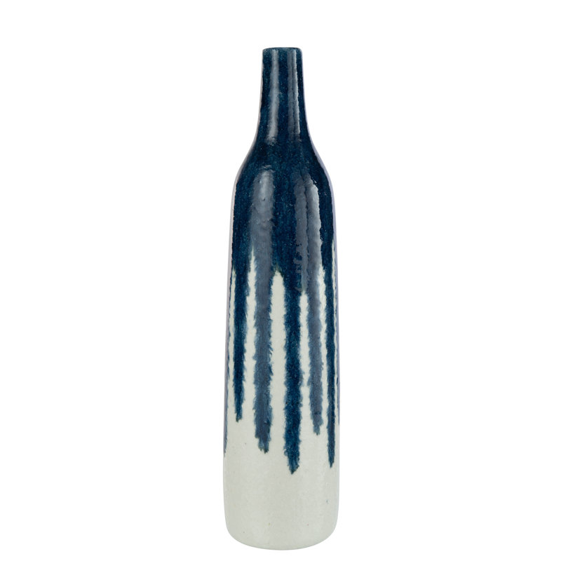 Spring / Summer 2024 Earthenware Table Vase 1