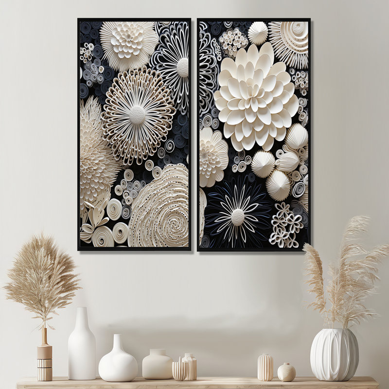 Fleurs de corail gris I - art mural nautique gris, H 32 po x l 32 po, Impression encadrée flottante, Noir