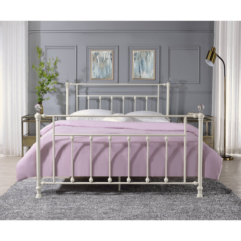Comet White Finish Queen Bed