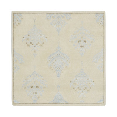 Handmade Silk Floral Area Rug
