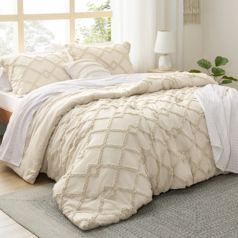 Bedsure Jacquard Comforter Set, Beige, Queen Comforter + 2 Standard Shams