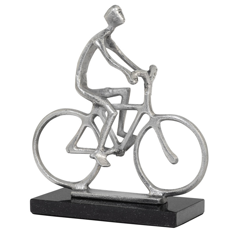Figurines & Sculptures