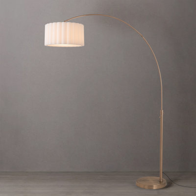 Lampe arquée 92 po Eichler - Design moderne, structure en acier laiton patiné, abat-jour tambour en lin blanc, à intensité variable, ampoule incluse, base en acier élégante