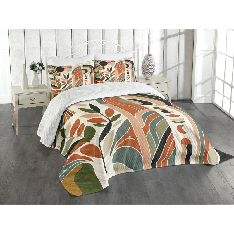 Polyester Floral Coverlet, Queen Coverlet / Bedspread + 2 Standard Shams