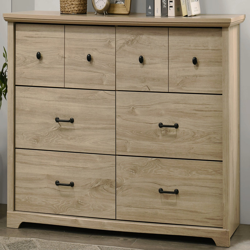 Commode 6 tiroirs l 57 po avec poignées noires, Chêne clair