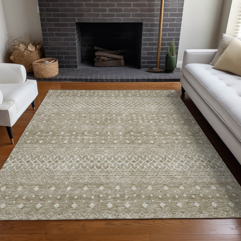  Bhavya Area Rug, Rectangle 2'6" x 3'10"
