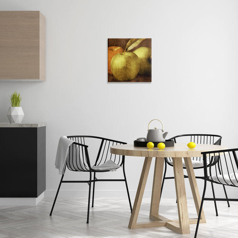Toile rétro avec gros plan, design par Caroline Kelly, H 17 po x l 17 po