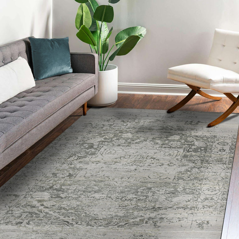 Dazzle Floral Area Rug in White, Rectangle 2' x 3'