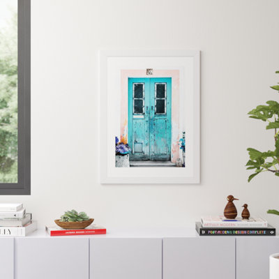 Vieille porte turquoise par Philippe Hugonnard - Reproduction d'art sur papier encadrée