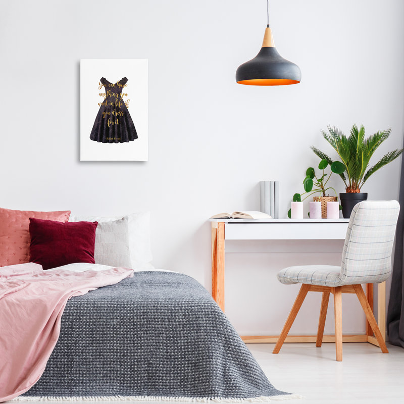 «Dress The Part», conception par Amanda Greenwood, H 24 po x l 16 po