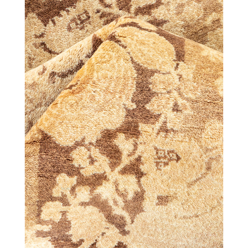 Classic One-of-a-Kind 7' 10" X 8' 2" Hand Knotted Area Rug