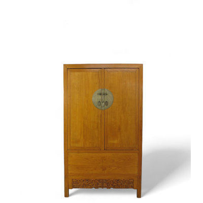 Armoire en bois massif