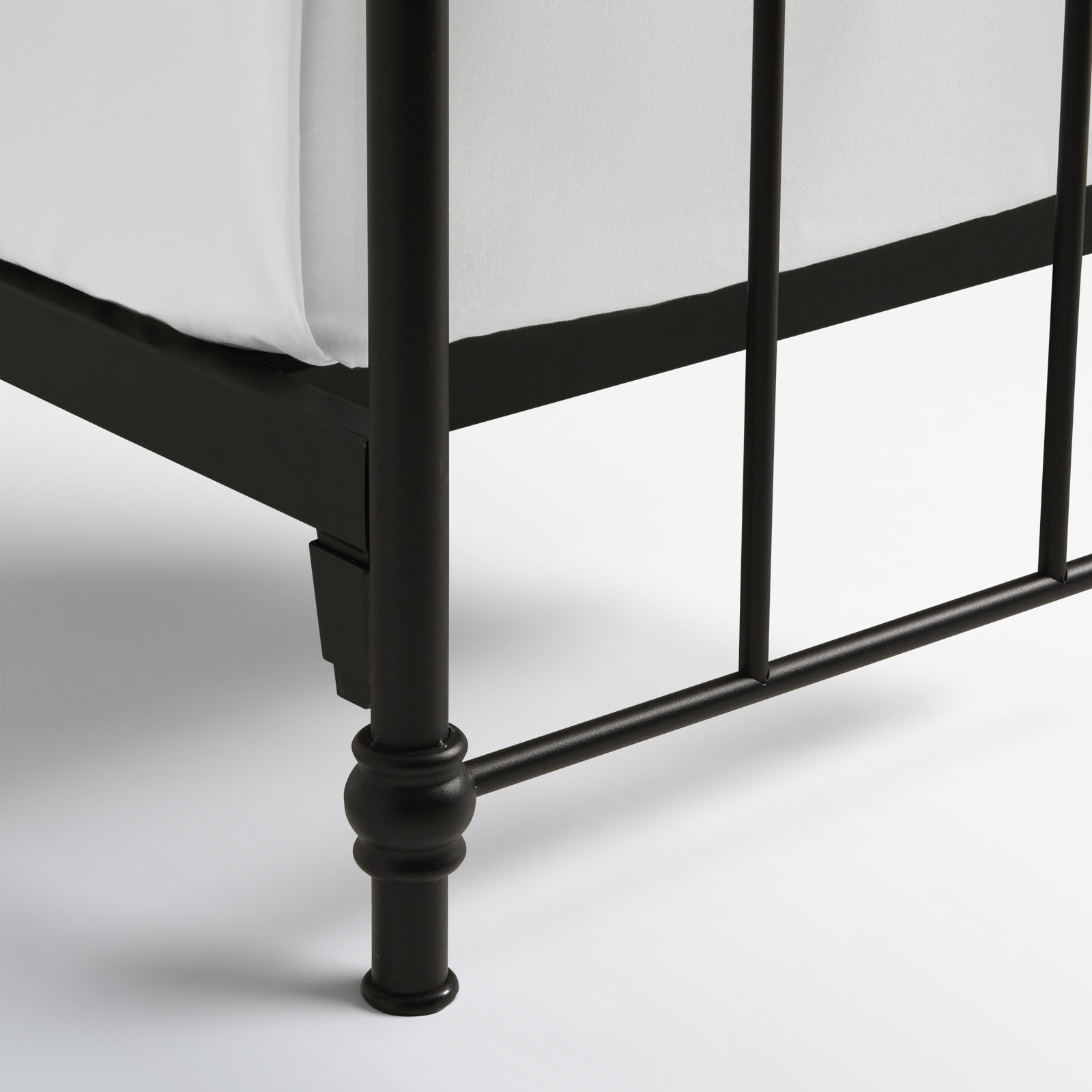 Niles Metal Bed, Black, Twin