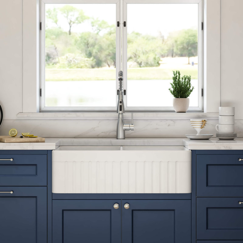Pillar 33" W Double Bowl Fireclay Farmhouse Kitchen Sink