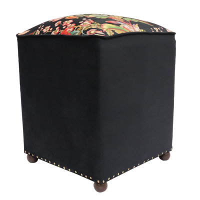Koralie Velvet Pouf