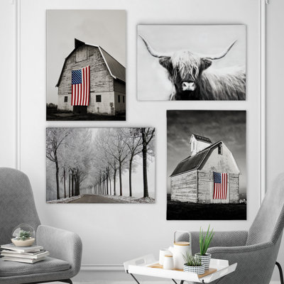 " Black And White Americana " 4 - Pieces