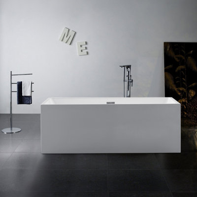 67'' x 31.5'' Freestanding Soaking Acrylic Bathtub