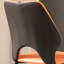 2 chaises de salle à manger, fabriquées en cuir de polyuréthane moderne sur métal, orange et brun (de 2), et en cuir, élégante et stable