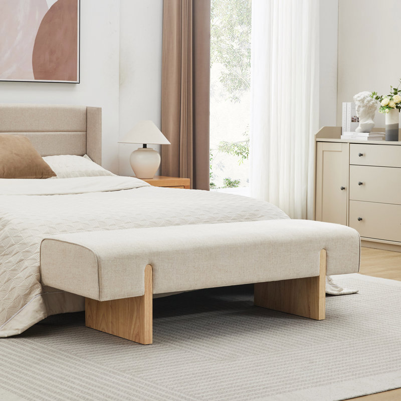 Banc rembourré Chamille avec pieds en bois massif, Beige, Naturel